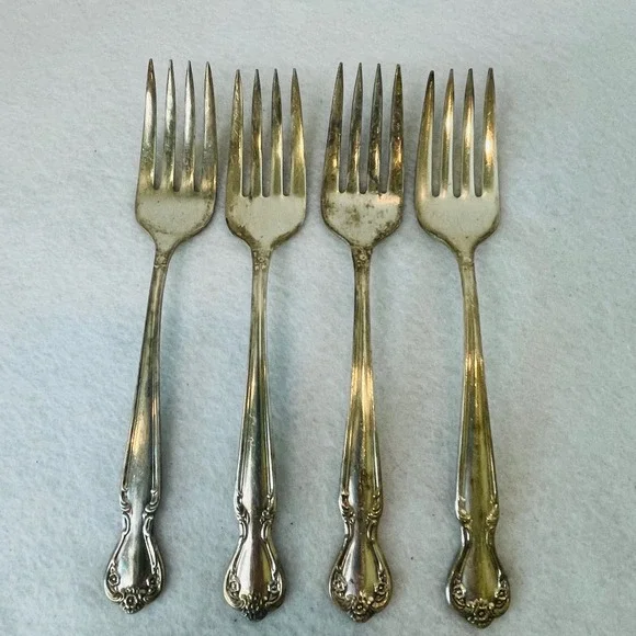 Rogers & Bro Silverplate Salad Forks Set of 4 Vintage Ornate Floral