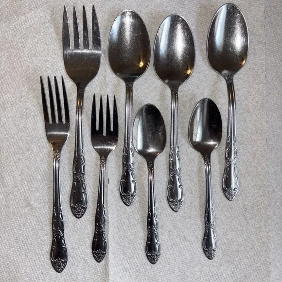 ONEIDA ROSEWOOD STAINLESS FLATWARE FLORAL SCROLLS TABLESPOONS, TEASPOONS, FORKS