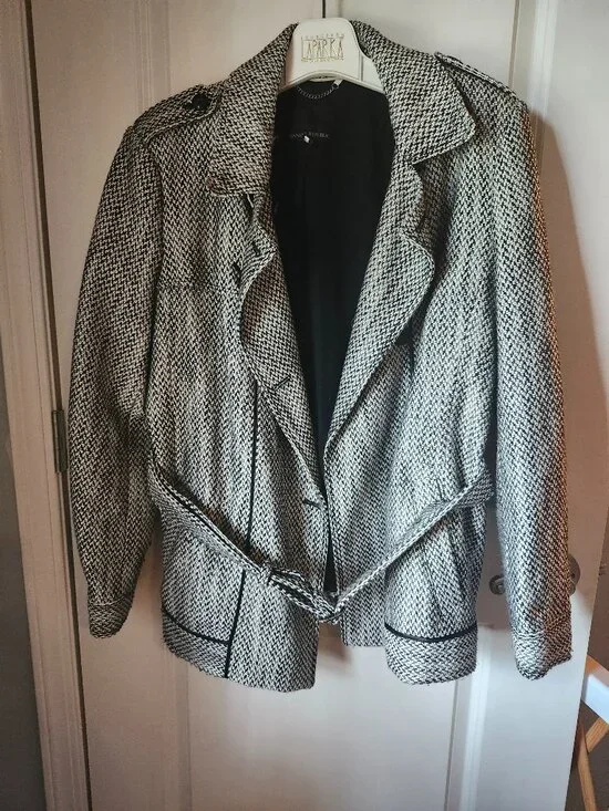 Banana Republic Black & White Classic Wardrobe Belted Trench Coat