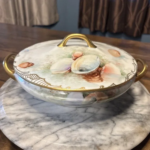 VTG Bavaria Favorite Hand Painted Round Covered Serving Vegetable Dish 8
