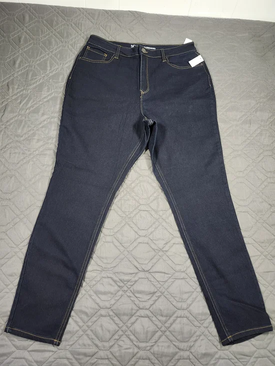 No Boundaries New Dark Blue Wash Size 17 High Rise