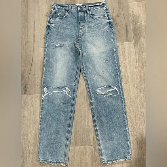 Zara Distressed Straight Leg High Rise Jeans Light Wash Size 4 NWOT