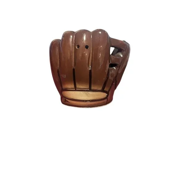 Vintage Baseball Mitt Glove‎ Salt Pepper Shaker Novelty