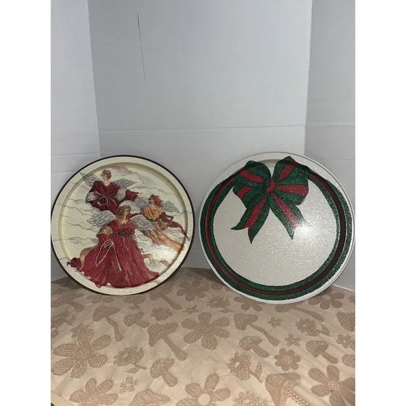 Vintage Christmas Tin Round Serving Trays Lot Of 2, Hong‎ Kong Angels Wreath