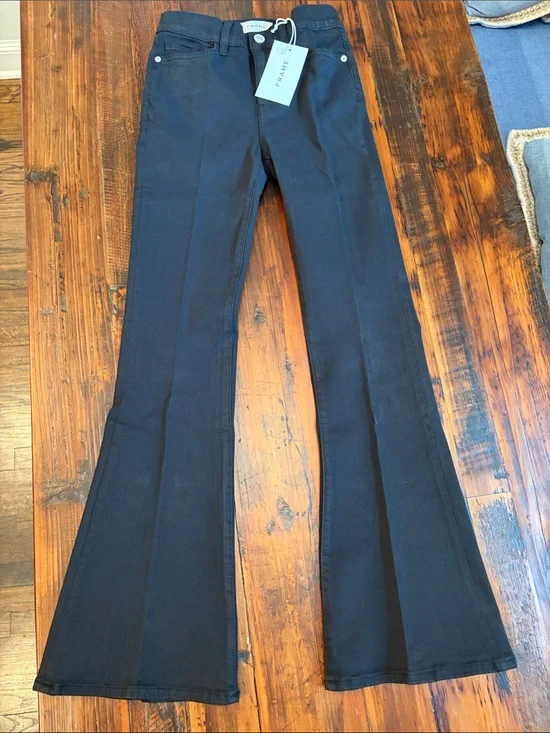 Frame Denim NWT Le Pixie High Rise Flare in Film Noir/Black, 25 x 29
