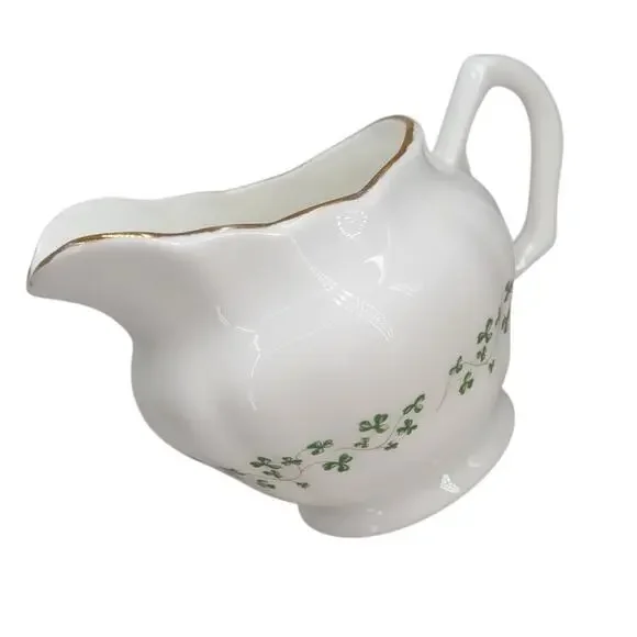 Royal Tara Vintage Shamrock Creamer Fine Bone China Irish Cottage cottagecore‎