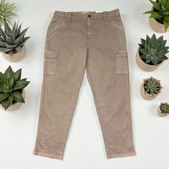 Universal Thread Women’s 18W Boyfriend Jeans Brown Stretch Cargo Pockets NWT
