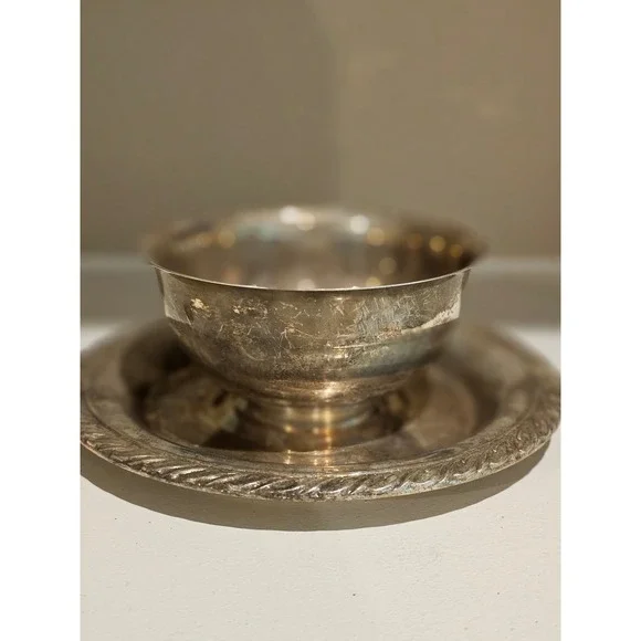 Vintage Oneida USA‎ Silver Plated Footed Bowl and Rope Edge Underplate Set