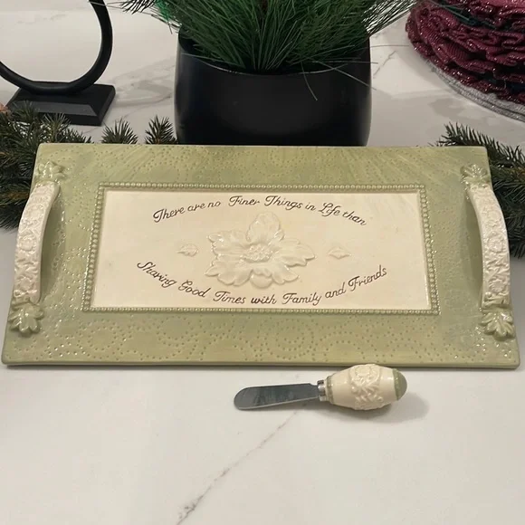 FAMILY & FRIENDS Beautiful Platter and Cheese Spreader
