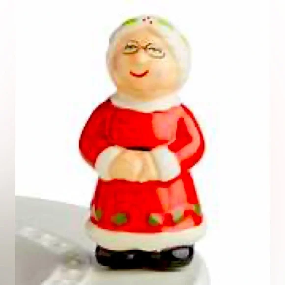 Nora Fleming Mrs Claus Mini A249 Retired