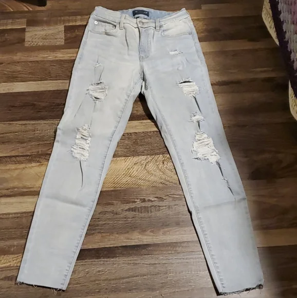 Aeropostale Distressed High Rise Curvy Jeggings Woman's Size 6 NWOT