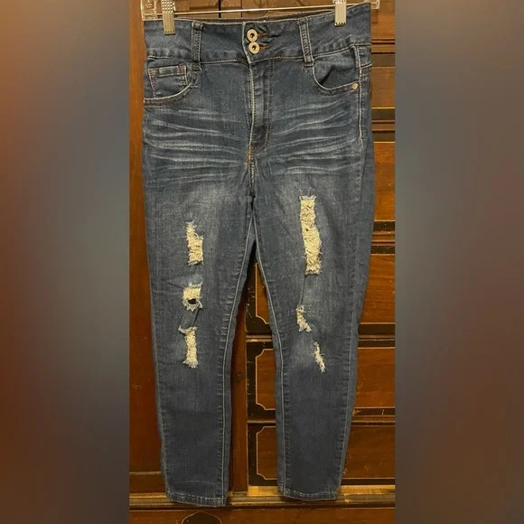Blue Republic Trendy Distressed Skinny Jeans in Blue