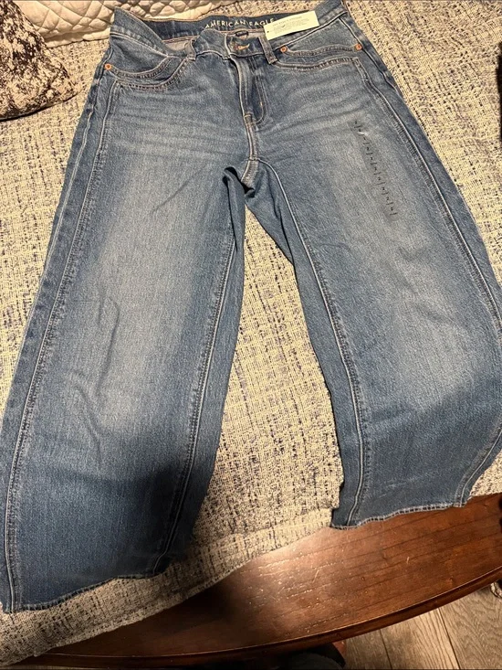 American Eagle Outfitters Light Blue Denim Jeans