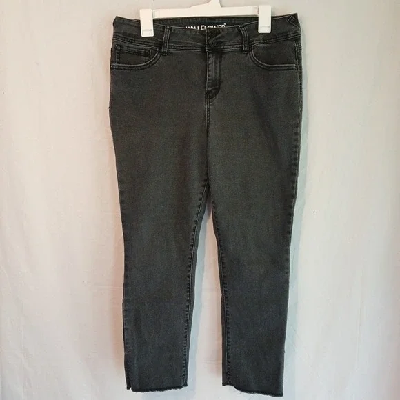 Old Navy Size 17 Wallflower The Ultrafit Jeans‎ Stretch Black Denim Jeggings