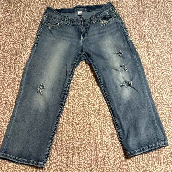Maurices Blue Distressed Crop Jeans‎