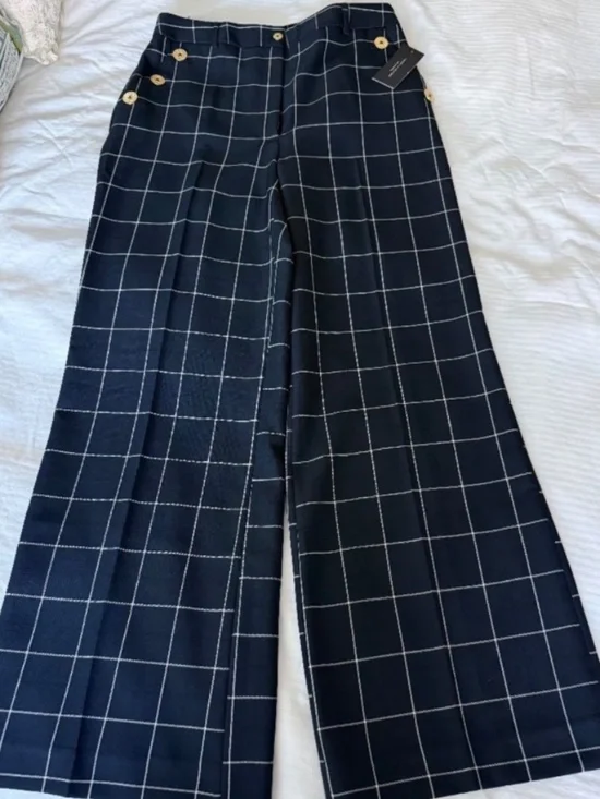 NWT. Tommy Hilfiger women’s slacks. 12