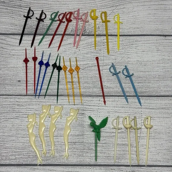 31 Vintage Plastic Hors D'oeuvres Cocktail Forks Swords Picks Mermaid Parrot