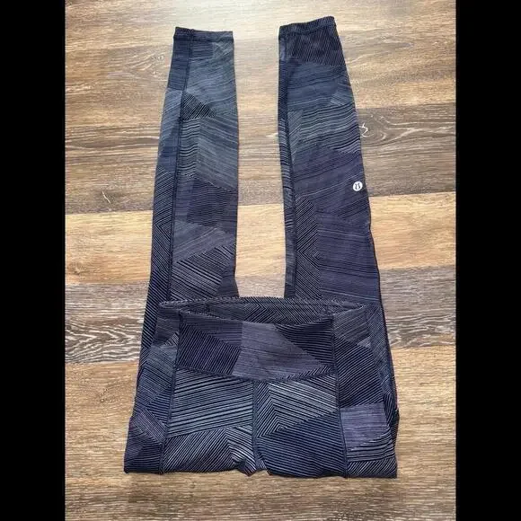 Lululemon Speed Up Mid Rise 28” With Pockets Etch Hail Midnight Navy Size 2