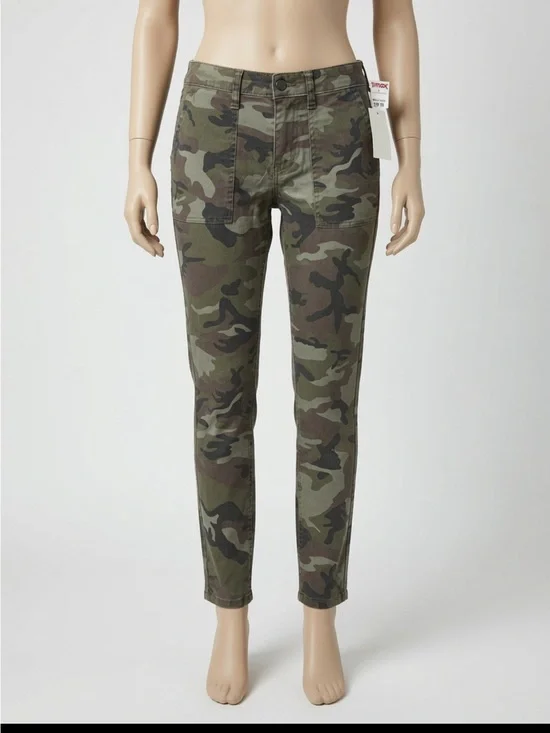 Sanctuary Camo Mini Skirt in Green and Brown