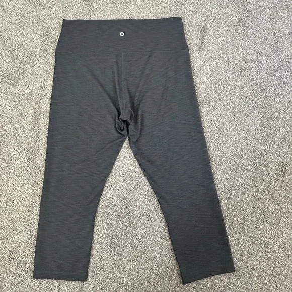 Lululemon Gray Wunder Under High Rise Crop Leggings Women's 12 Full-On Luon