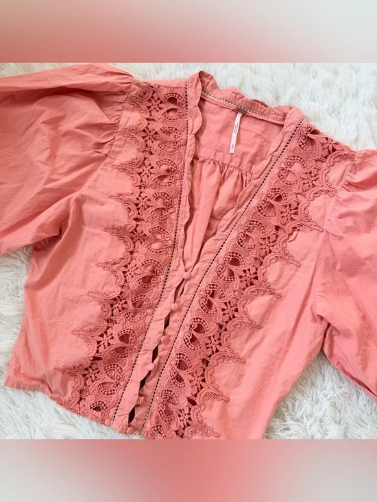 Free People Crop Crochet Trim Peach Pink Blouse w/ Balloon Puff Sleeves