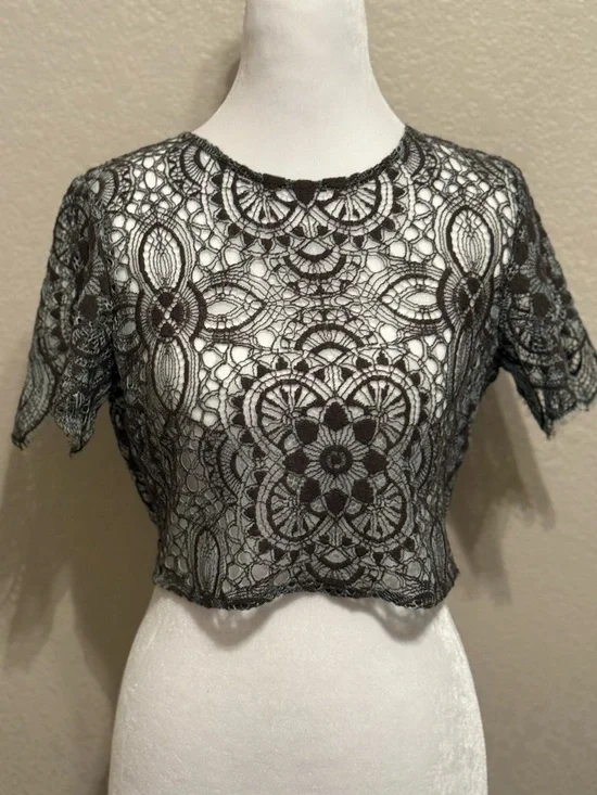 Zara Lace Crochet Crop Top