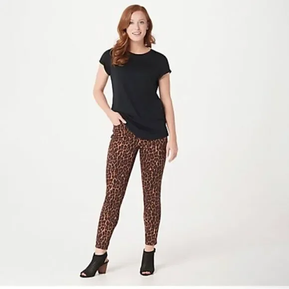 NWOT Lisa Rinna Collection Printed Ankle Jeans Jeans