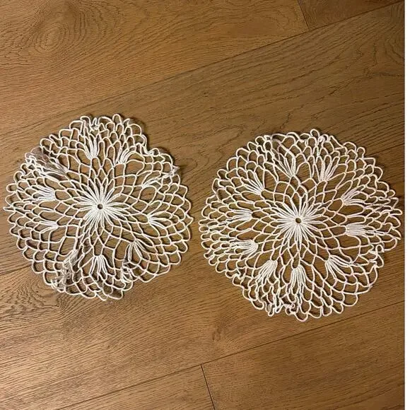 Vintage Handmade Hand-Knotted Off White Round Crocheted Lace Doilies Set of 2