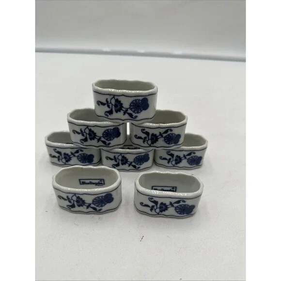 Blue Danube, Blue Onion: Set of 8 Napkin Rings
