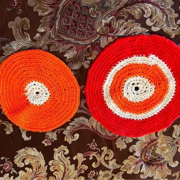 Handmade Orange White Circle Crochet Doilies‎