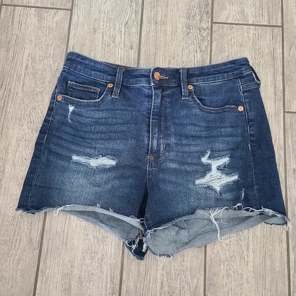 Universal Thread denim shorts size 8/29