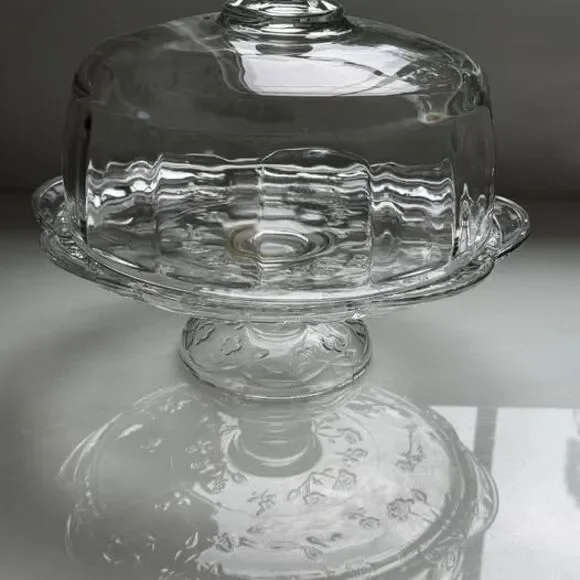 Anchor Hocking Savannah Cake Stand with Lid