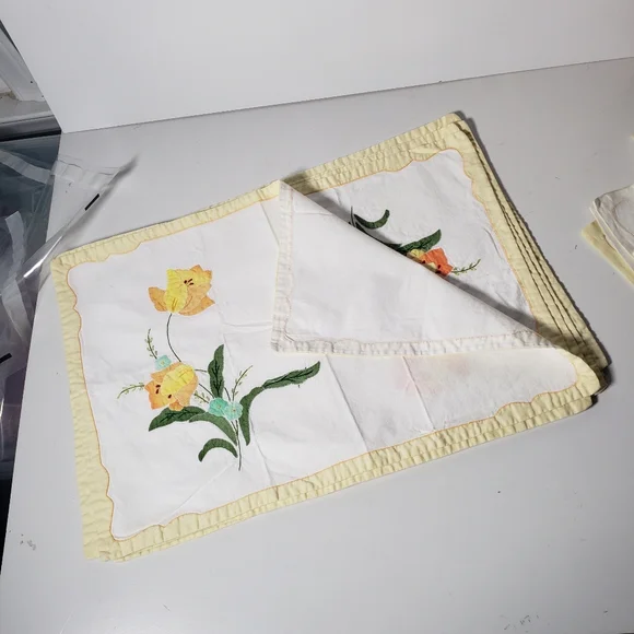 Vintage Applique Enbroidered Set Six Place Matts Floral Cottage Boho Farm Parie