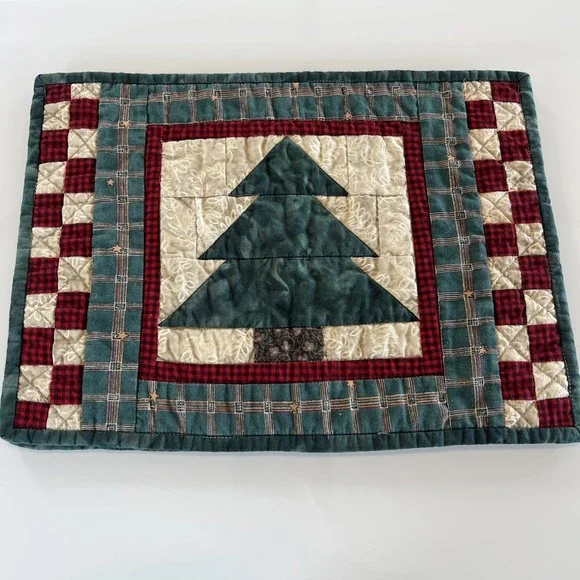 Vintage Quilted Tree Placemats Set of 2 Red‎ Green Plaid Farmhouse Holiday