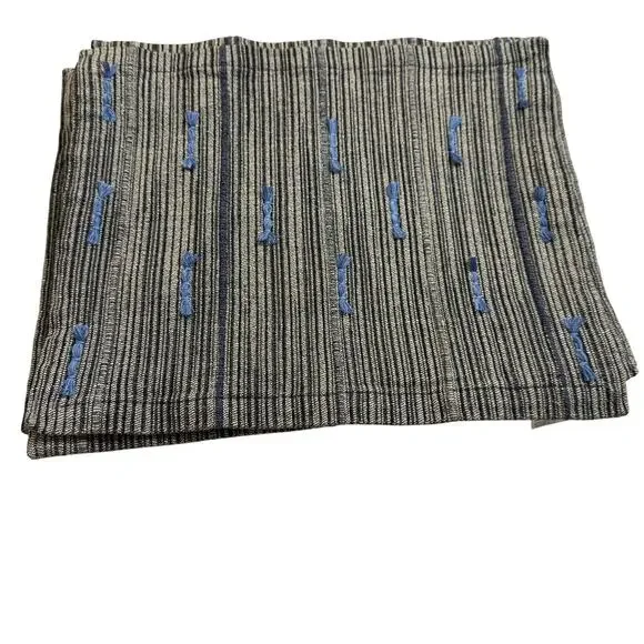 Crate & Barrel Textured‎ Handwoven Placemat Patterned Boho Metro Urban Tabletop