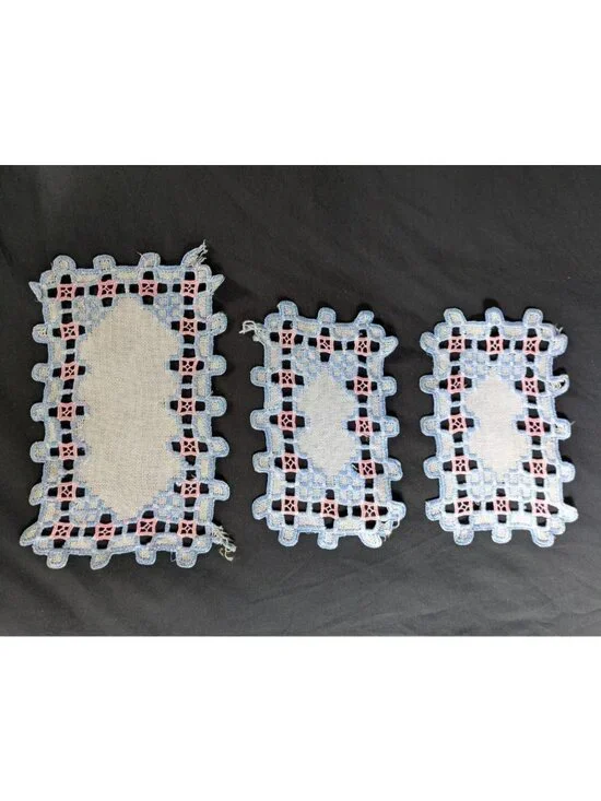Vtg Handmade Embroidered Doily Set of 3 Rectangle Blue and Pink on White Linen