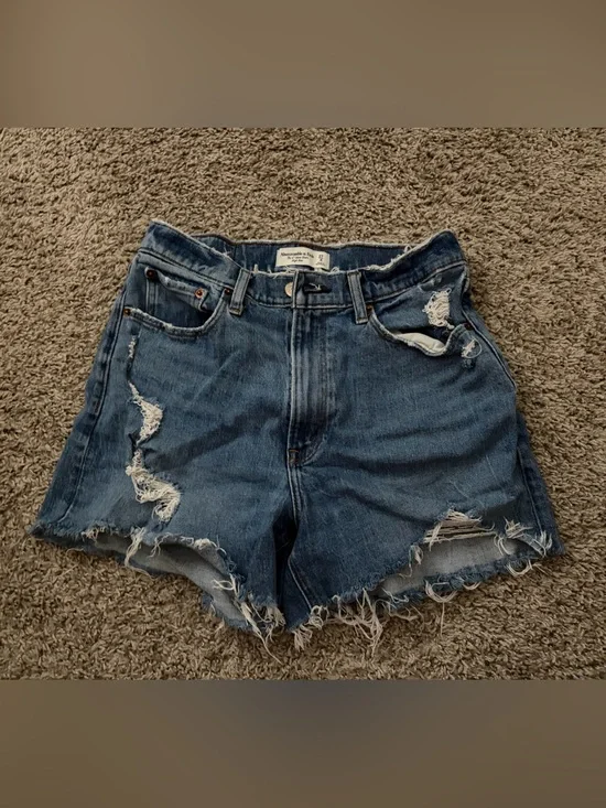 Abercrombie curve love shorts