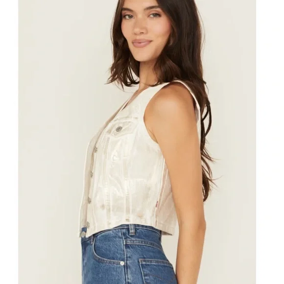 Levi's sleeveless cropped metallic Bella Denim Vest size M NWT