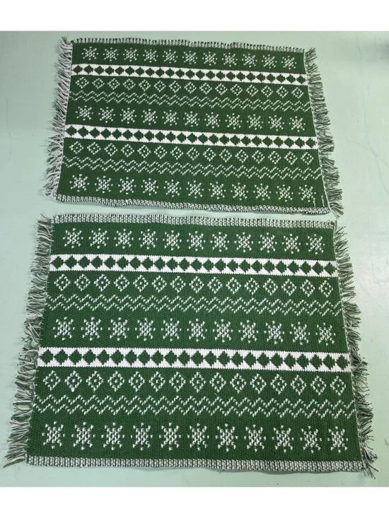 Set of 2 Green White Woven Winter Placemats Fringe Scandinavian Fair Isle 17x14