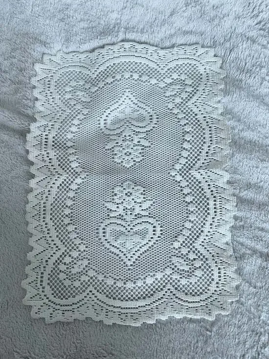 Vintage White Lace Heart Motif Rectangular Doily Placemat