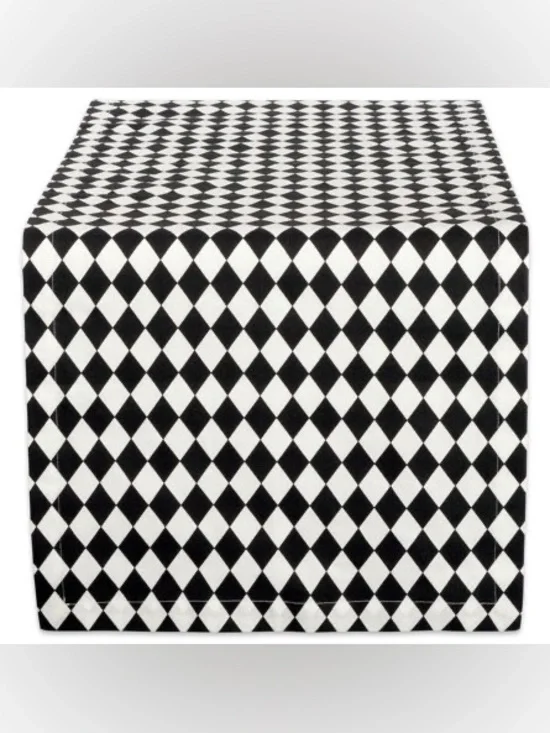 Black and White Diamond Pattern Table Runner