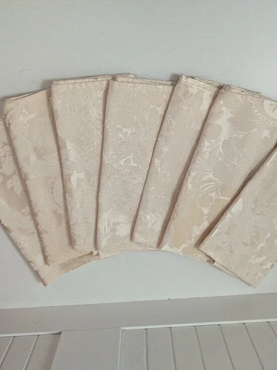 off-white cloth napkins