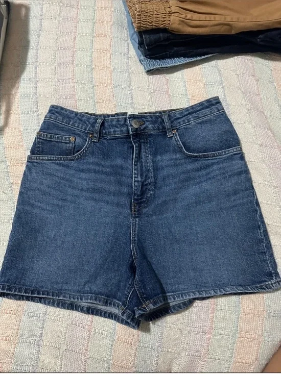 H&M Dark Blue Denim Women’s Shorts