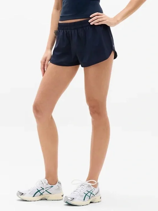 NWT ATHLETA Speedwork Mid Rise 2 1/2