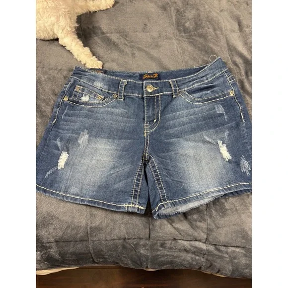 Seven7 Womens Size 10 Medium Wash Distressed Thick Stitch Denim Shorts Blue