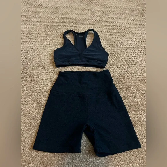 Beyond Yoga Women’s Spacedye Biker Short Set