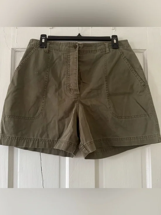 Vintage khaki high waisted shorts