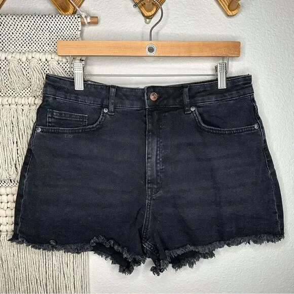 H&M Divided Black High Waisted Jean Shorts Size 10