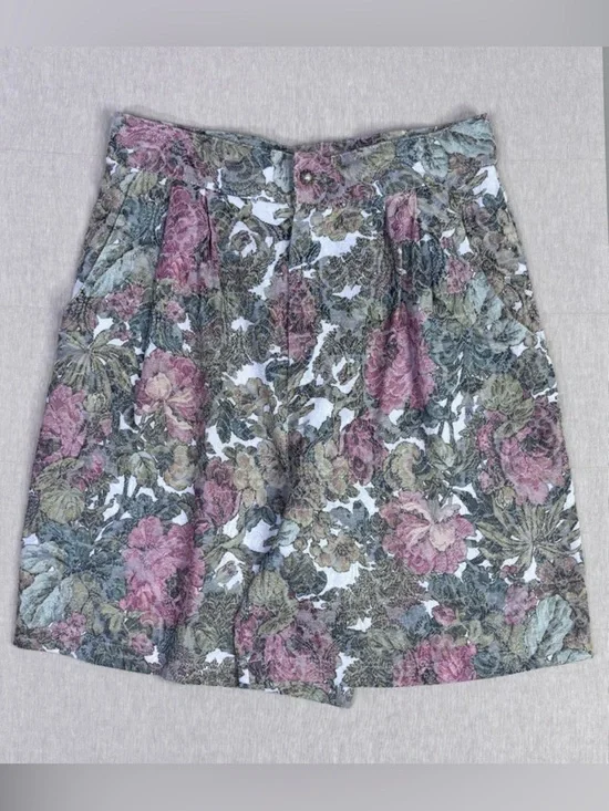 Vintage Britland Floral High Waist Shorts USA Tapestry Pleated Size 13