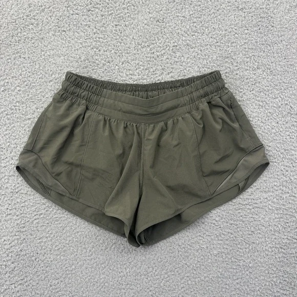 Lululemon Hotty Hot Shorts Low Rise 2.5